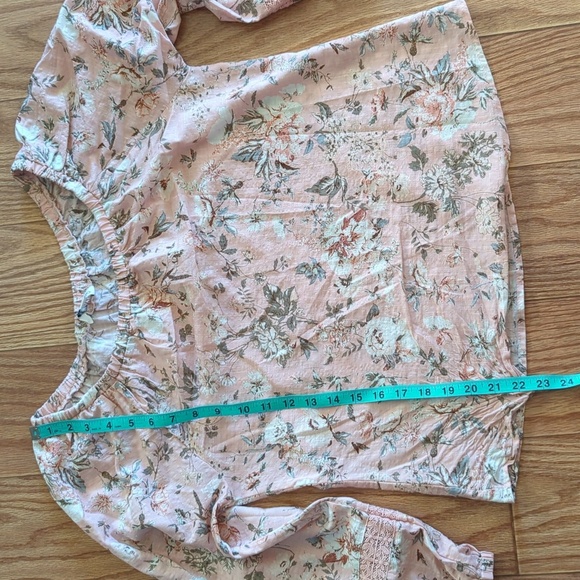 Frye and Co. Round Neck 3/4 Sleeve Peasant Blouse Floral Pink Boho size Medium - Picture 3 of 5